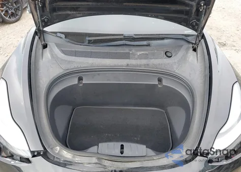 2020 Tesla Model 3 from USA, damaged, VIN 5YJ3E1EB0LF710469